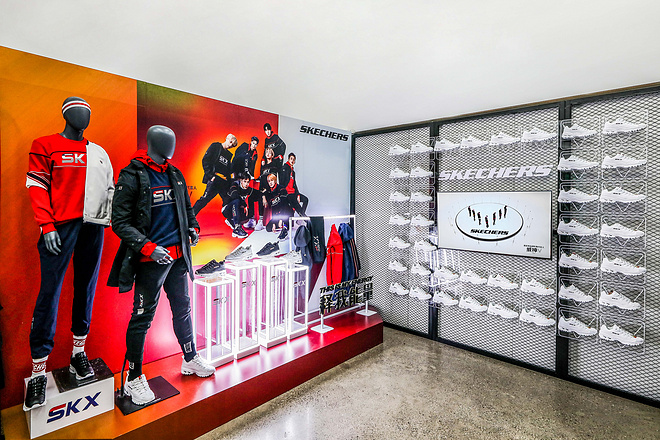 走进斯凯奇2020春夏新品预览 引领复古潮流新篇章