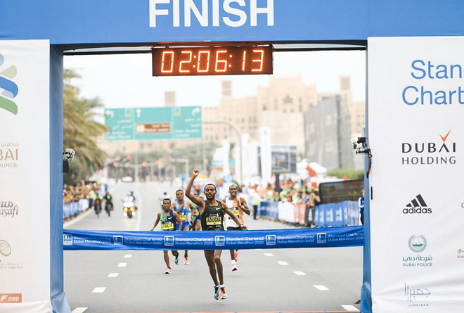 迪拜马拉松 巨额奖金催生的梦想之路