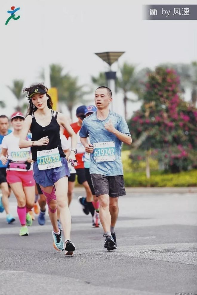 一个跑渣得想点儿什么才能熬过42.195公里？