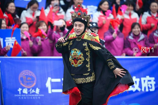 1月12日沸腾仁马，仁寿全城狂欢，你是否也对它流连忘返？