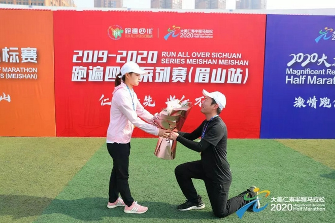 1月12日沸腾仁马，仁寿全城狂欢，你是否也对它流连忘返？