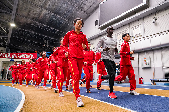 耐克与中国田协续约12年  全面助力中国田径书写新历史