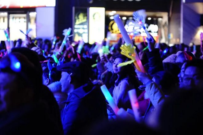 1月12日沸腾仁马，仁寿全城狂欢，你是否也对它流连忘返？