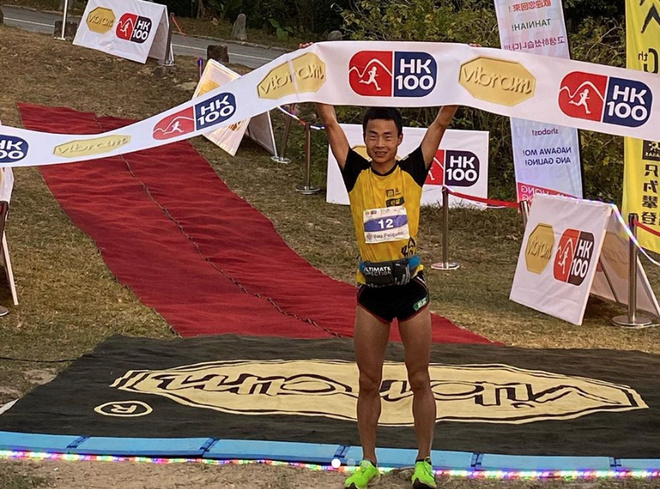 10:00:17！游培泉获2020港百冠军！细数港百十年精彩瞬间