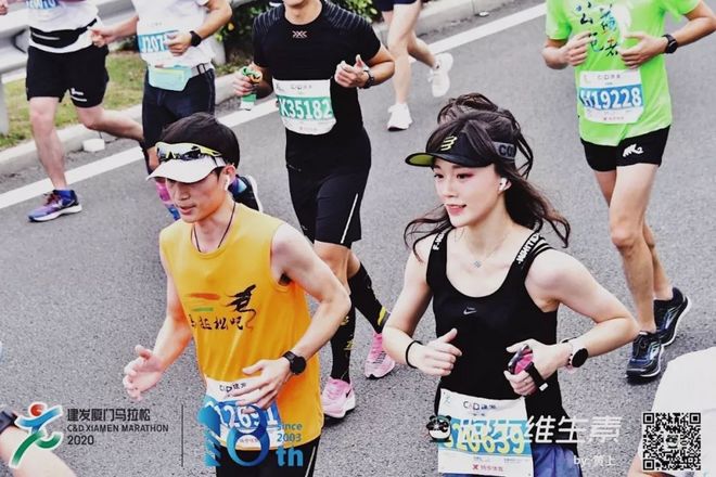 一个跑渣得想点儿什么才能熬过42.195公里？