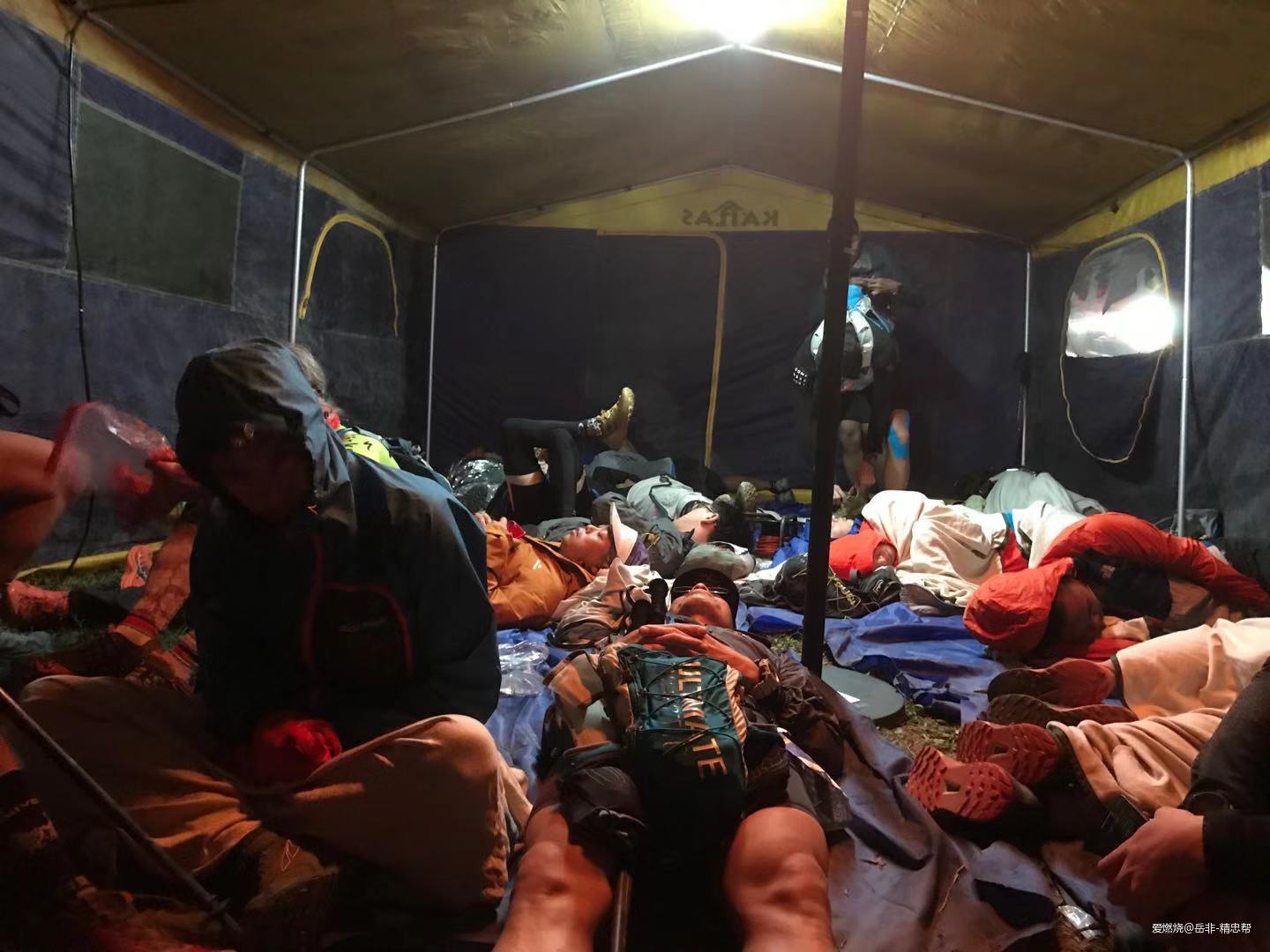 一场港百，一次残酷的战斗 |2020港百记忆