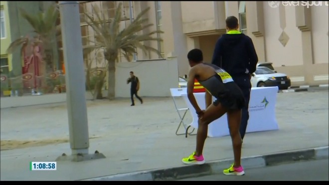 人物 | 贝克勒：从柏林重生到决战伦敦