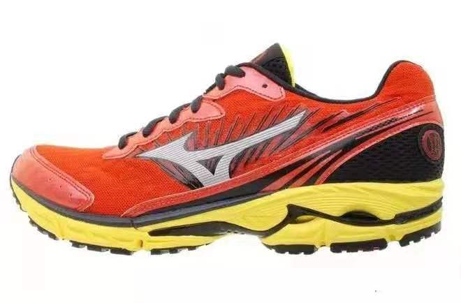 2010-2019 十年十佳跑鞋