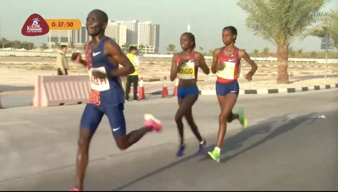 64:31！RAK半马诞生新女子半马世界纪录！