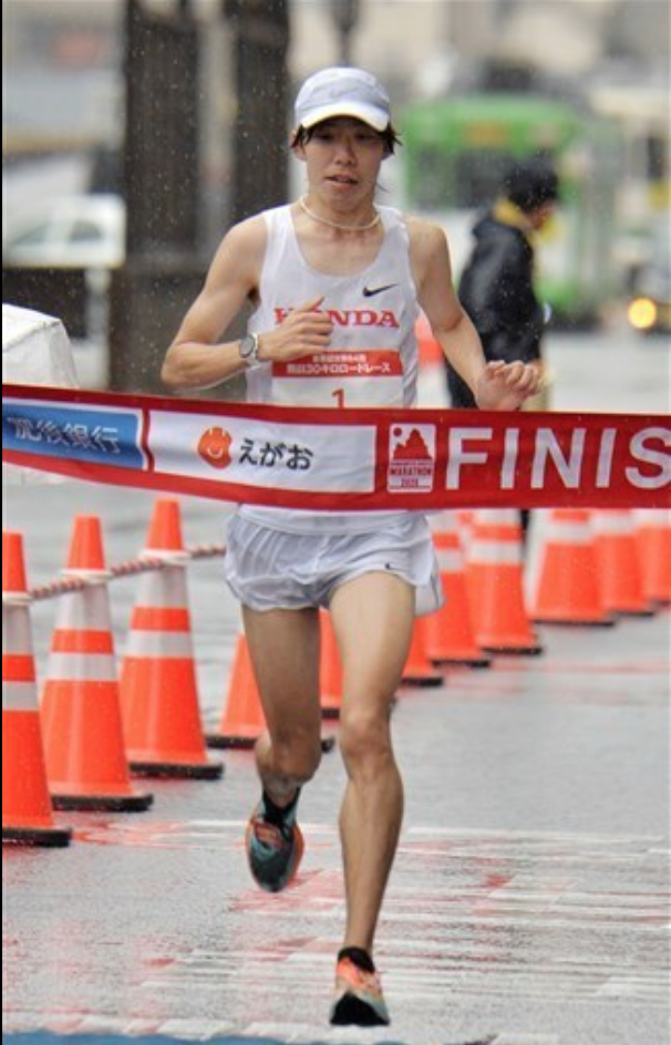 5公里世界纪录被打破 adidas和New Balance相继发布碳板跑鞋 | 跑圈十件事