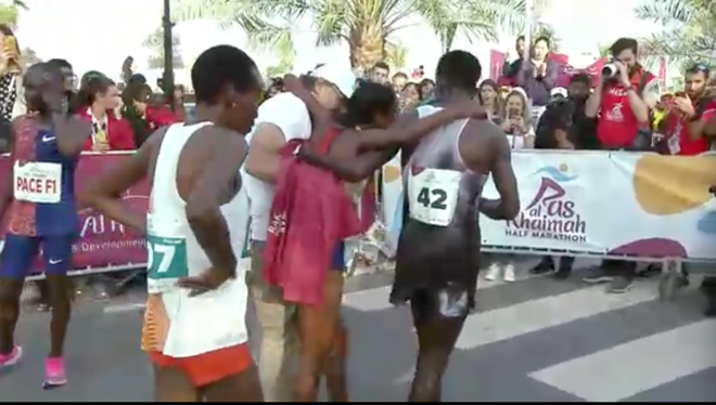 64:31！RAK半马诞生新女子半马世界纪录！