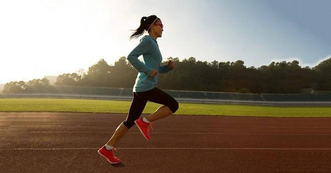 不能出门跑步 那就宅在家安心调整