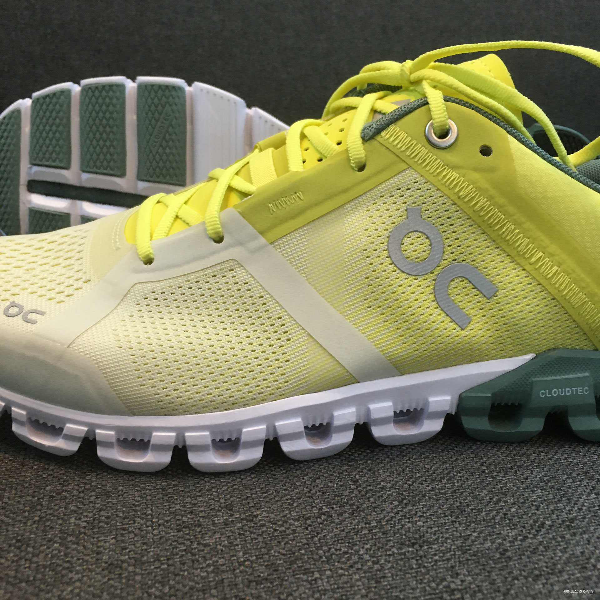 望乡叔叔测评---on running 昂跑 Cloudflow 2 测评