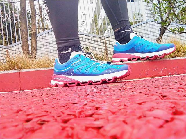 好靓好弹好清爽--诺诗兰SKY1.0多路面跑鞋体验