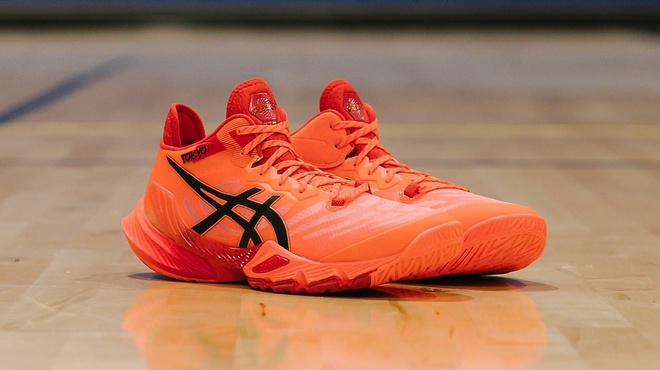 ASICS亚瑟士“云端”新品发布，单款革命性鞋履震撼来袭