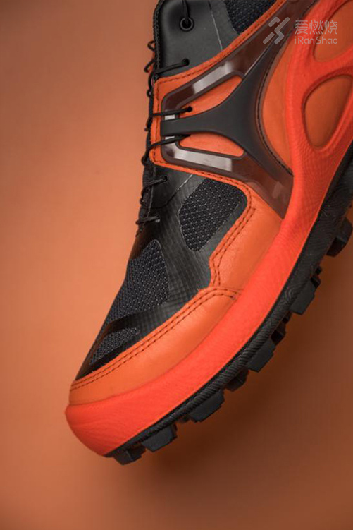 在路边走着走着，突然就想跑越野了