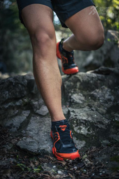 在路边走着走着，突然就想跑越野了