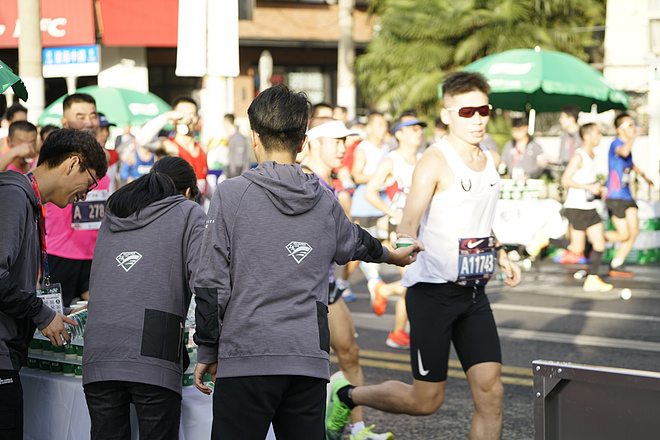 办一场马拉松比赛要花多少钱？