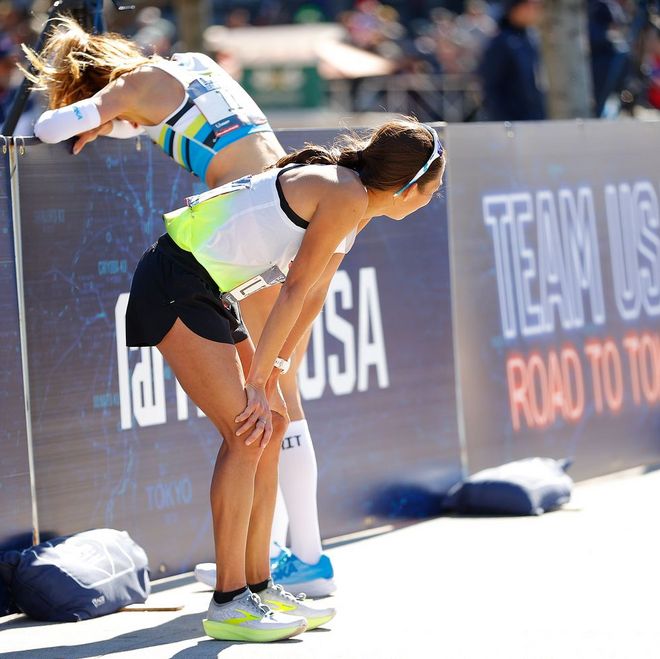 对比美国精英选手穿的跑鞋 我们发现……