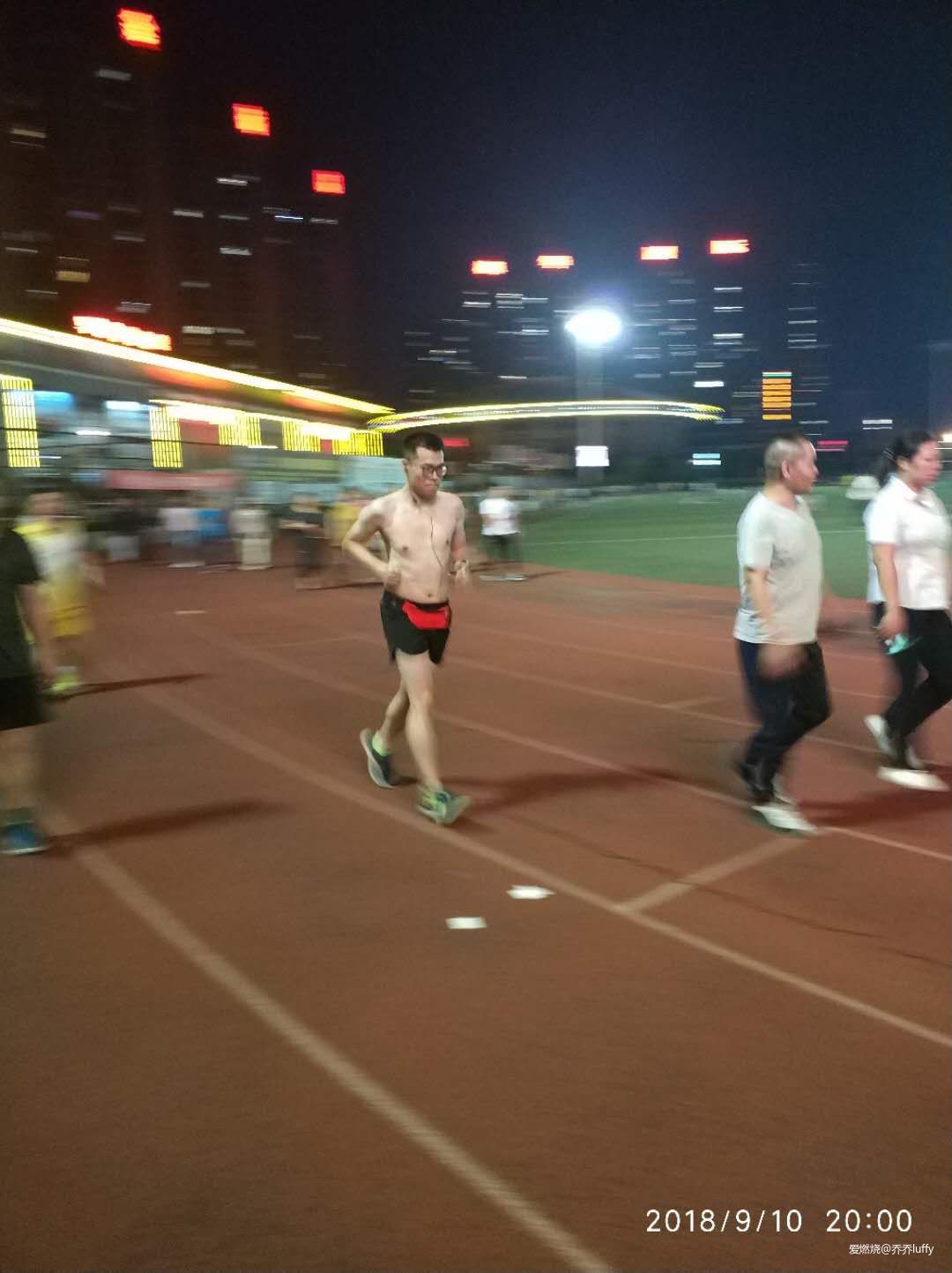 谁给了我爸比勇气让他再次站到百公里越野跑起点