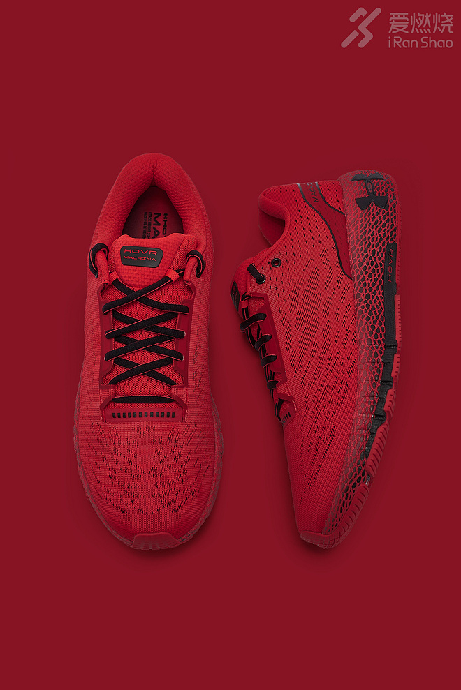 跑鞋 | 独自奔跑 UA HOVR MACHINA