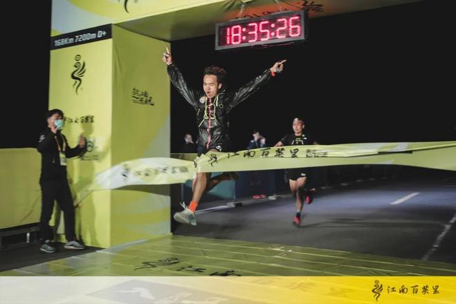 New Balance 胜诉“N”字商标 安踏氢跑2.0发售 | 跑圈十件事