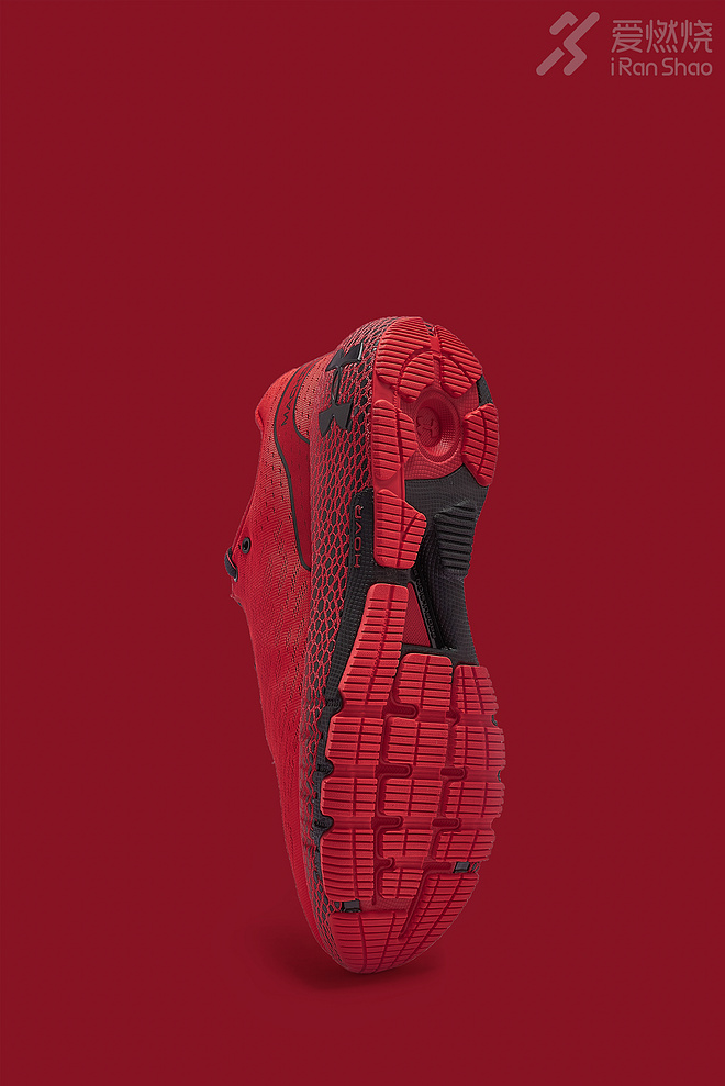 跑鞋 | 独自奔跑 UA HOVR MACHINA