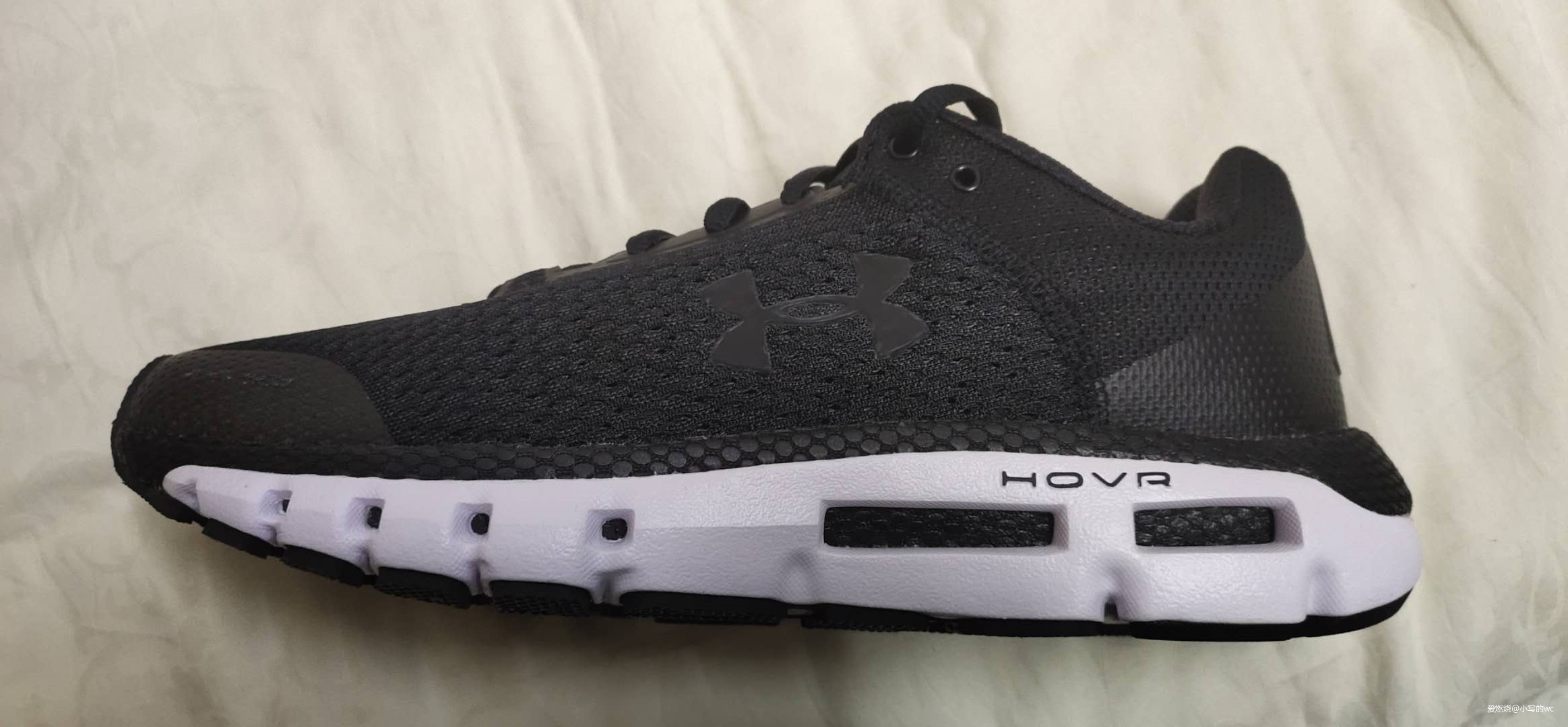 知心大哥哥，了解你的每一步！ UA Infinte跑鞋测评
