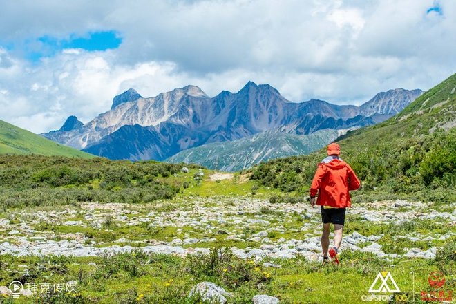 “八美胜境 . 别致雅拉”——记顶石100超级越野大师赛60KM！