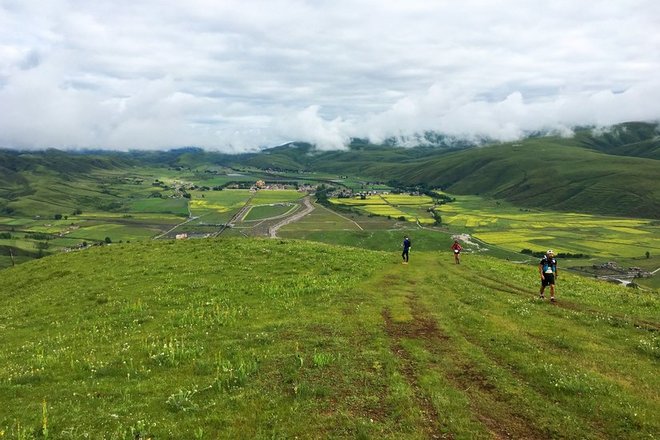 “八美胜境 . 别致雅拉”——记顶石100超级越野大师赛60KM！