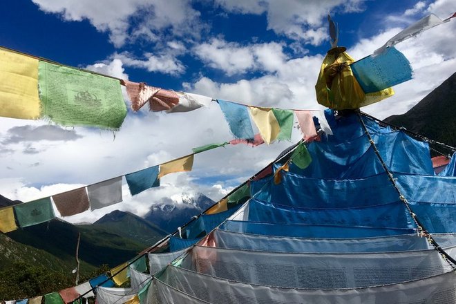 “八美胜境 . 别致雅拉”——记顶石100超级越野大师赛60KM！