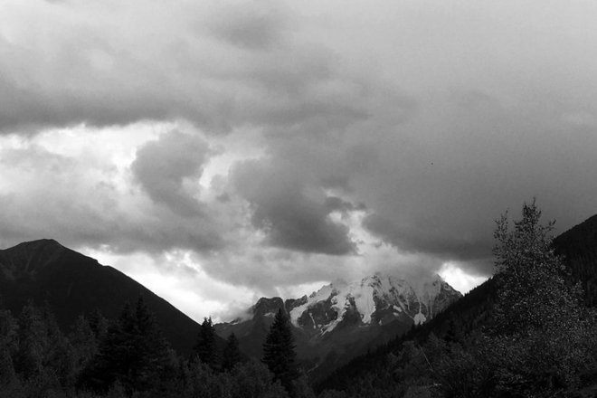 “八美胜境 . 别致雅拉”——记顶石100超级越野大师赛60KM！