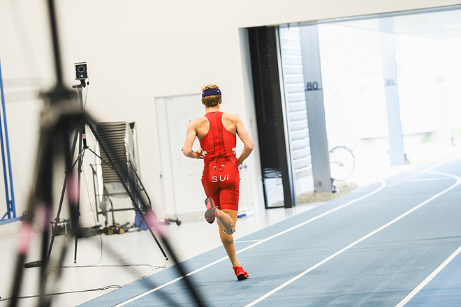 测评 | DESCENTE迪桑特DELTA TRI OP 踏破“铁”鞋无觅处 得来不再费工夫