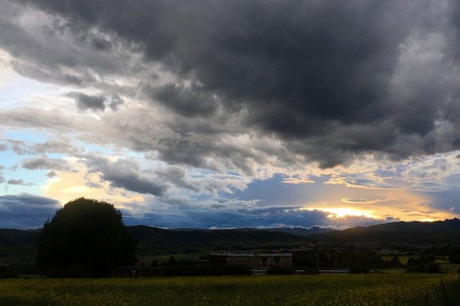 “八美胜境 . 别致雅拉”——记顶石100超级越野大师赛60KM！