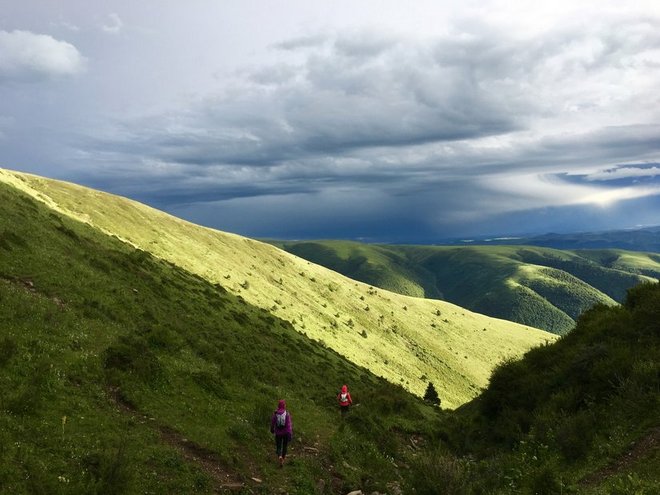 “八美胜境 . 别致雅拉”——记顶石100超级越野大师赛60KM！