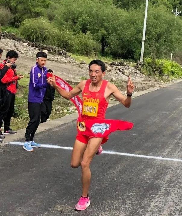 田协发布线上马拉松指导意见 匹克发布氢弹001-Pro | 跑圈十件事