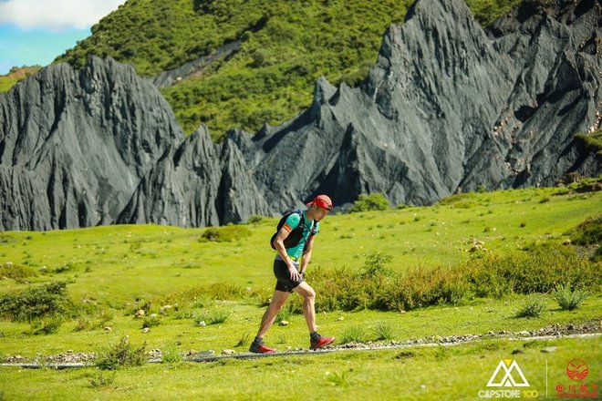 “八美胜境 . 别致雅拉”——记顶石100超级越野大师赛60KM！