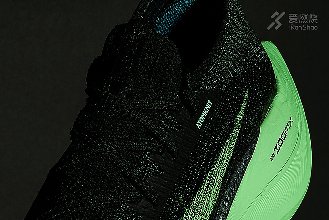 我们和一双Alphafly NEXT%聊了几句