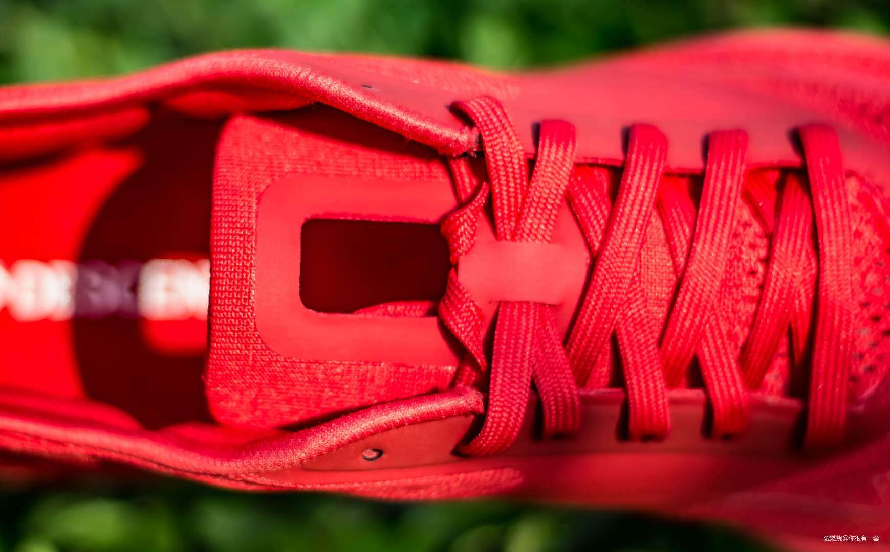 迪桑特DELTA TRI OP高性能专业跑鞋，“外挂级”体验