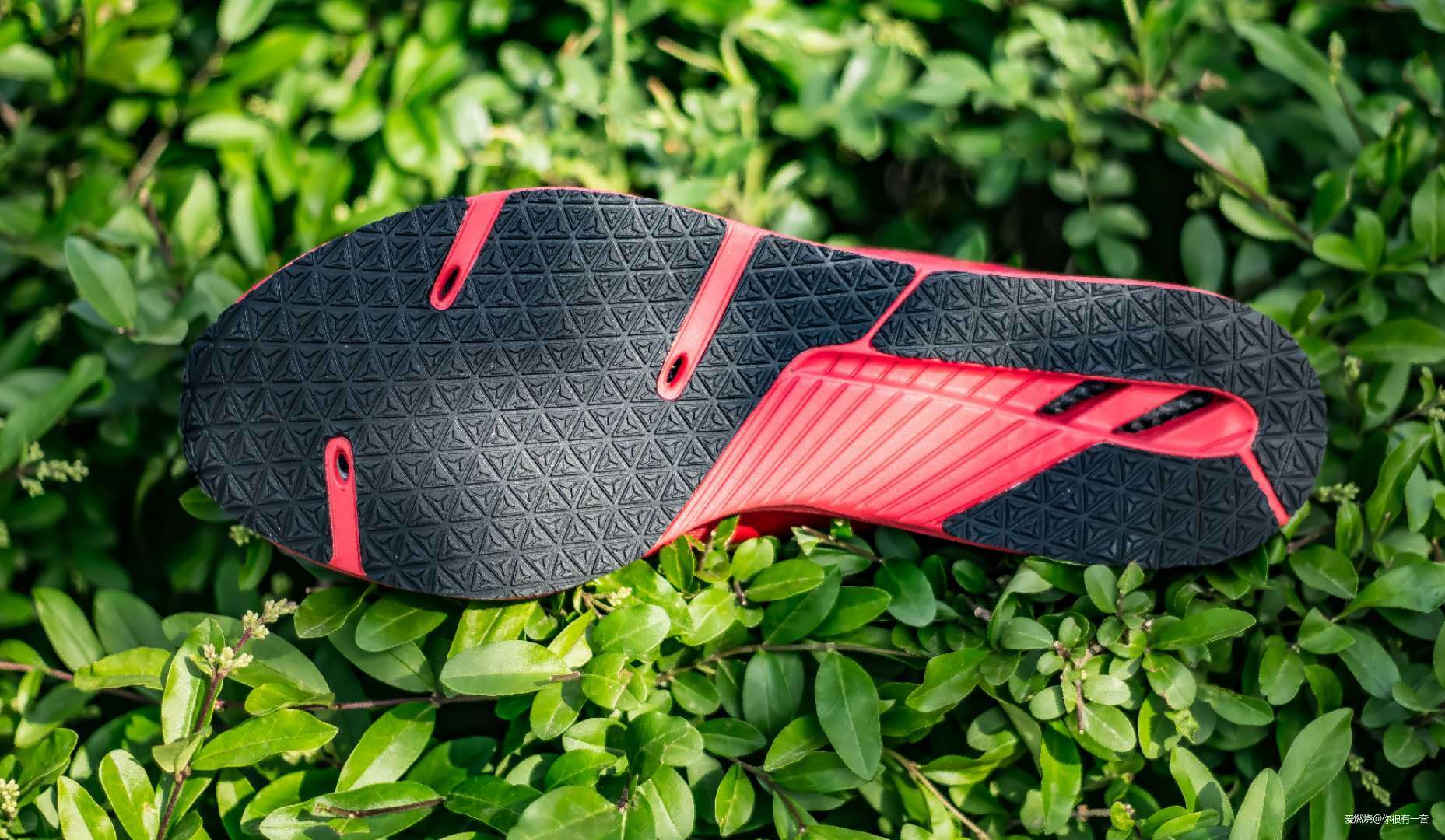 迪桑特DELTA TRI OP高性能专业跑鞋，“外挂级”体验