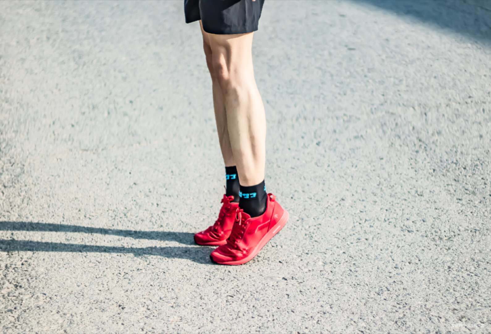 迪桑特DELTA TRI OP高性能专业跑鞋，“外挂级”体验