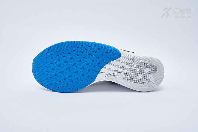 开箱 | New Balance FuelCell TC 实力派 不废话