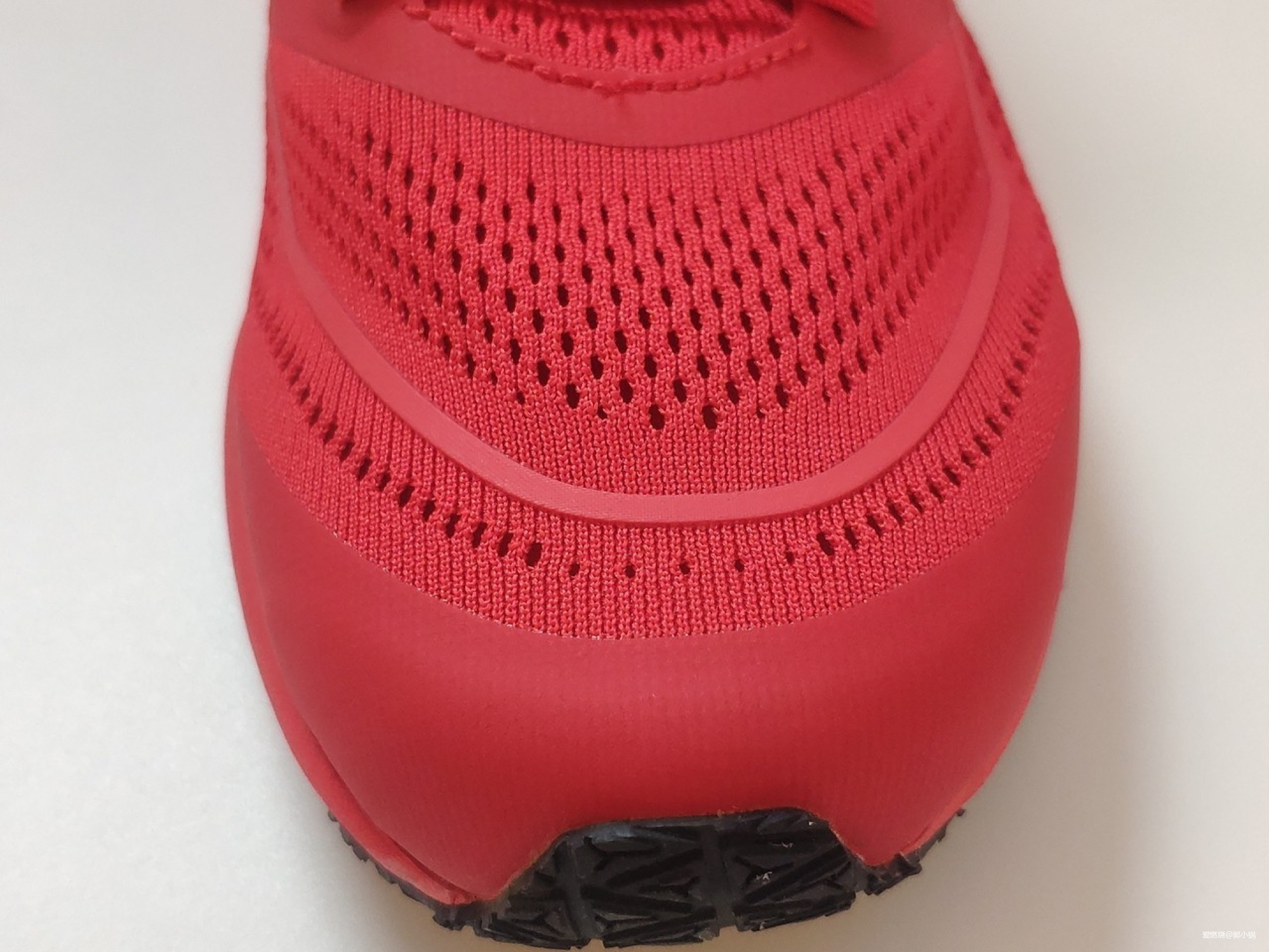 听说你一个跑者为了测评一款鞋子，差点去完成了次铁三？  迪桑特DELTA TRI OP高性能专业跑鞋