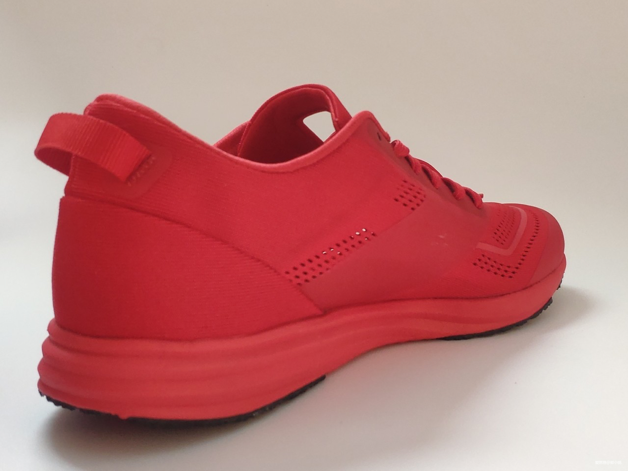 听说你一个跑者为了测评一款鞋子，差点去完成了次铁三？  迪桑特DELTA TRI OP高性能专业跑鞋