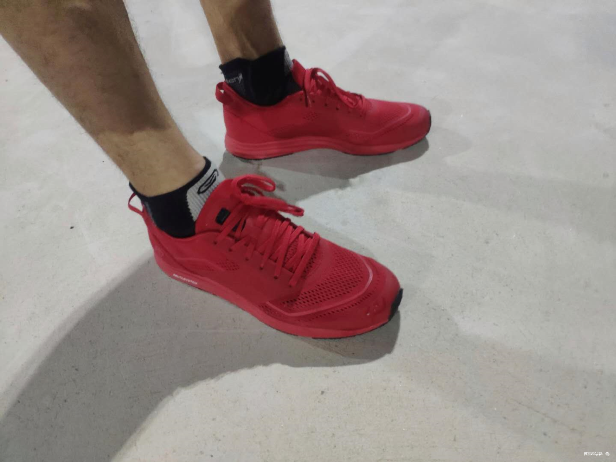 听说你一个跑者为了测评一款鞋子，差点去完成了次铁三？  迪桑特DELTA TRI OP高性能专业跑鞋