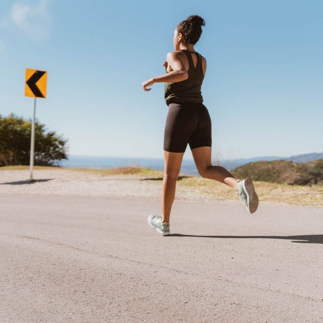 为什么你跑起来身体老是乱晃？