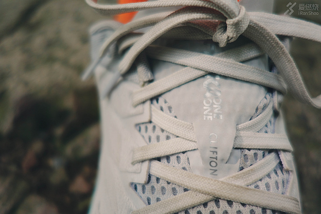 跑鞋 ｜ 极致平稳的落地体验 HOKA ONE ONE Clifton Edge