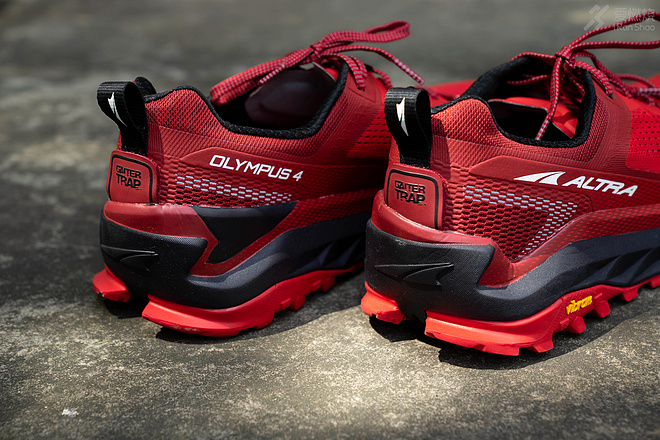 跑鞋｜一挑百里 ALTRA OLYMPUS 4.0