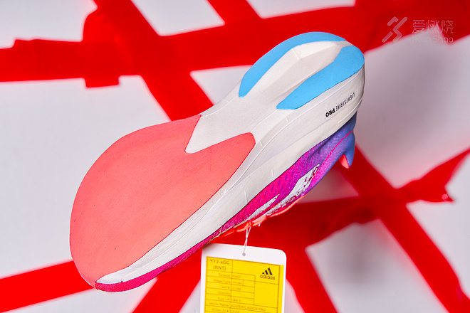 开箱 | 厚底之战 adizero adios Pro