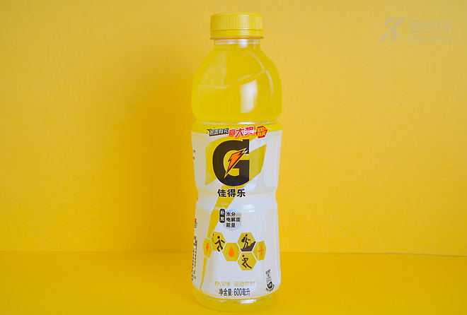 跑了100km，就为尝尝哪个运动饮料好喝